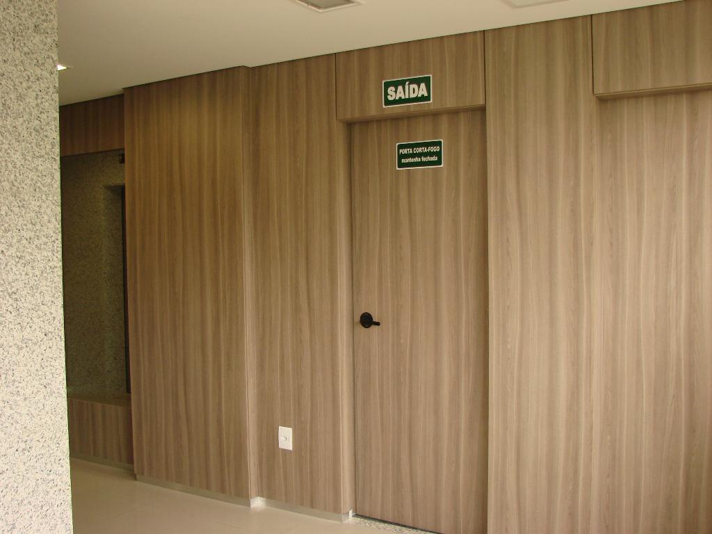 Sala, Barro Preto