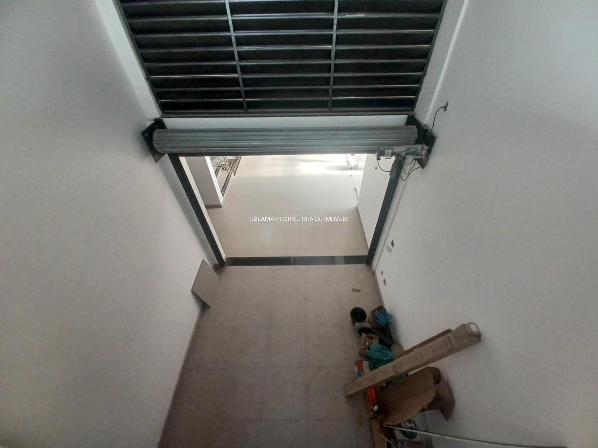 Galpão, Glória, 0 Quarto, 4 Vagas