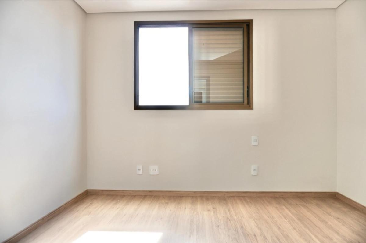Cobertura, Prado, 3 Quartos, 4 Vagas, 1 Suíte