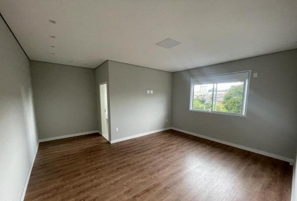 Casa, Campos Elíseos, 4 Quartos, 5 Vagas, 2 Suítes