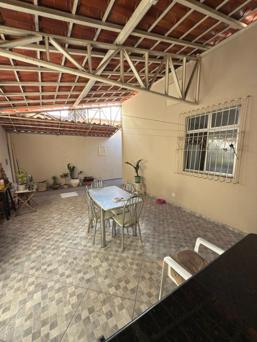 Casa, Jardim Leblon, 3 Quartos, 4 Vagas, 1 Suíte