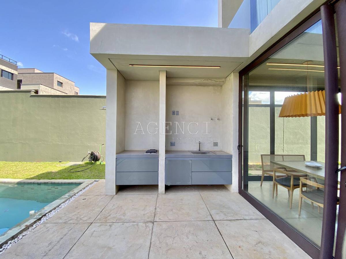 Casa, Alphaville - Lagoa dos Ingleses, 4 Quartos, 0 Vaga, 4 Suítes