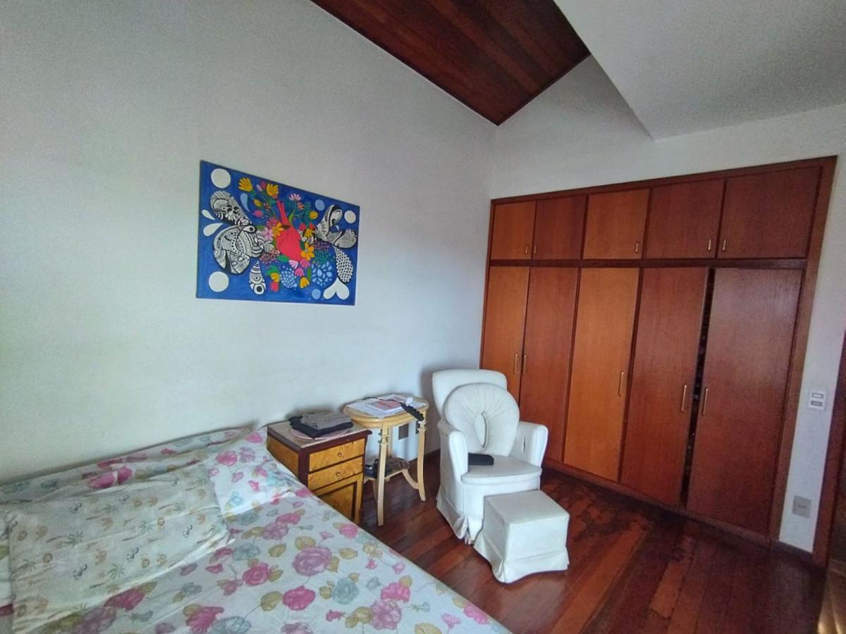 Casa, Fernão Dias, 3 Quartos, 6 Vagas, 1 Suíte