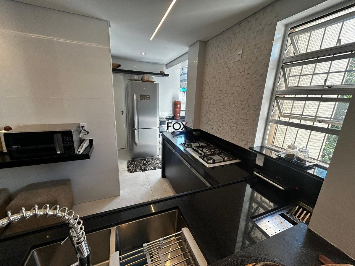 Apartamento, Vila Paris, 4 Quartos, 2 Vagas, 1 Suíte