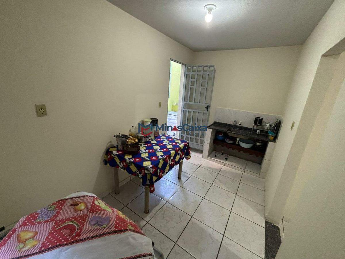 Casa, Bromélias, 4 Quartos, 2 Vagas, 1 Suíte