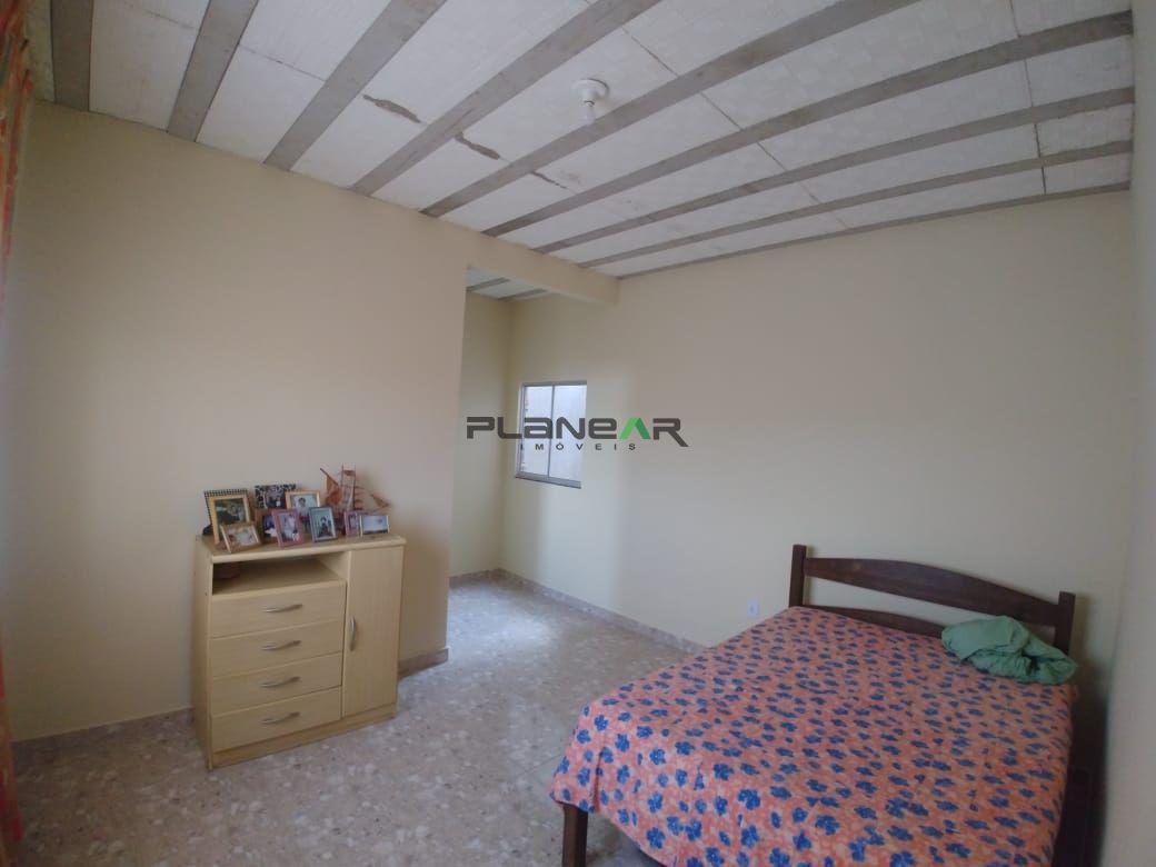 Casa, São Pedro, 5 Quartos, 2 Vagas, 1 Suíte