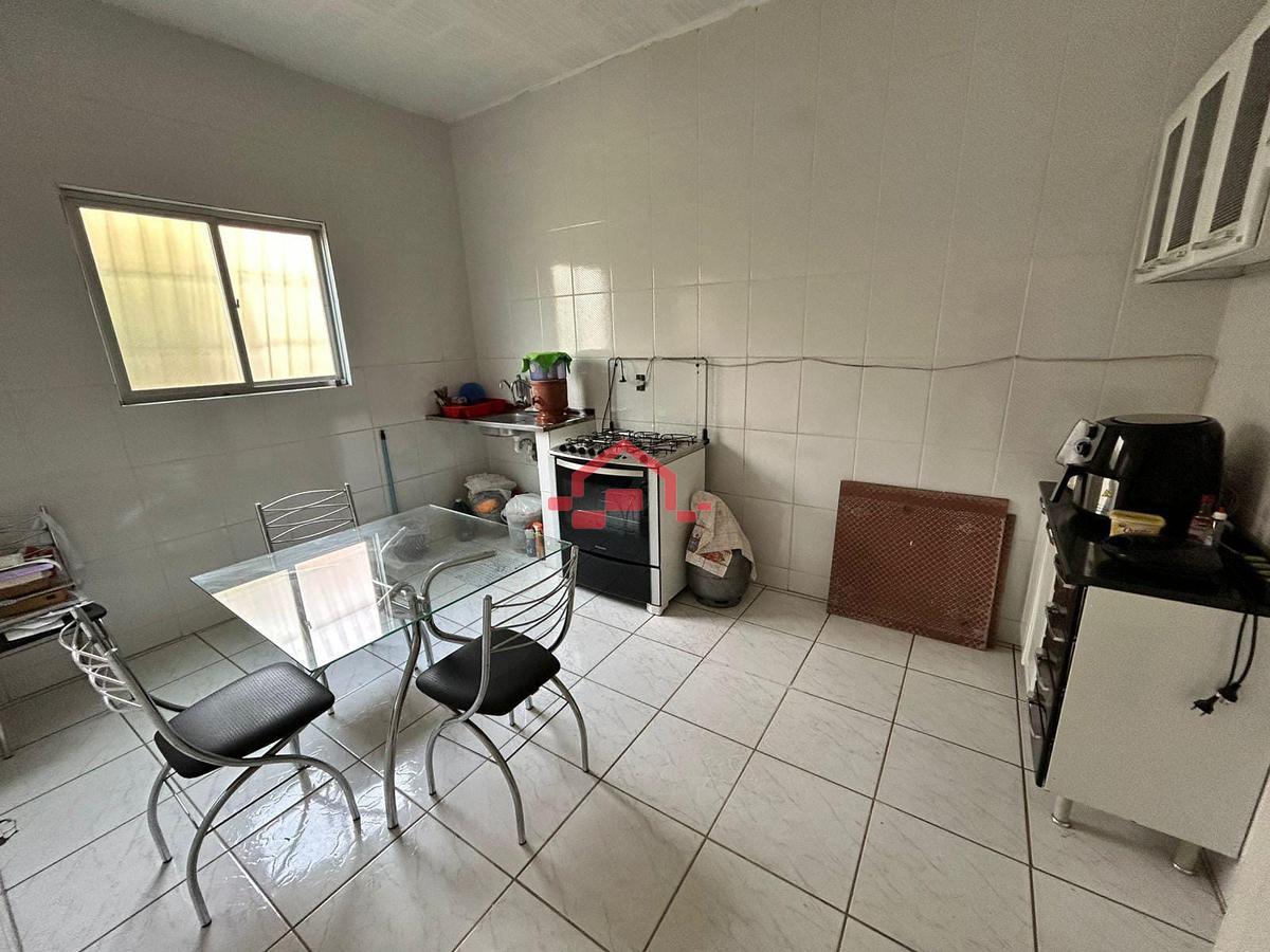 Casa, Nova Esperança, 2 Quartos, 0 Vaga