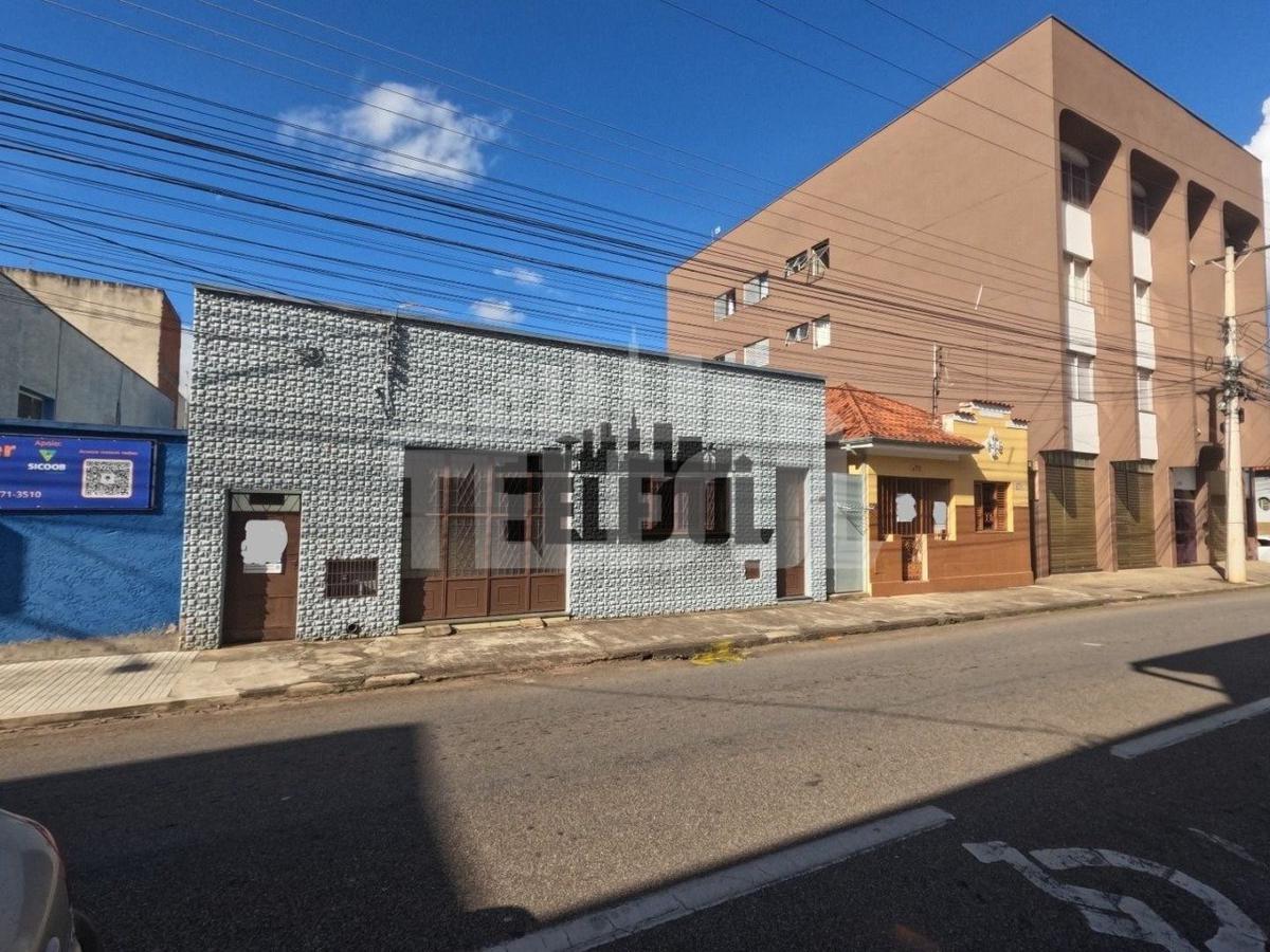 Casa, Centro, 2 Quartos, 1 Vaga