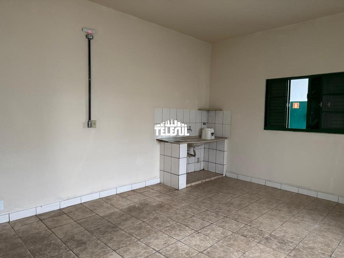 Galpão, Rezende, 0 Quarto, 0 Vaga