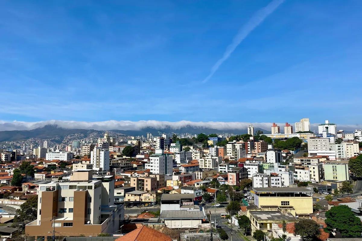 Cobertura, Concórdia, 2 Quartos, 2 Vagas, 1 Suíte