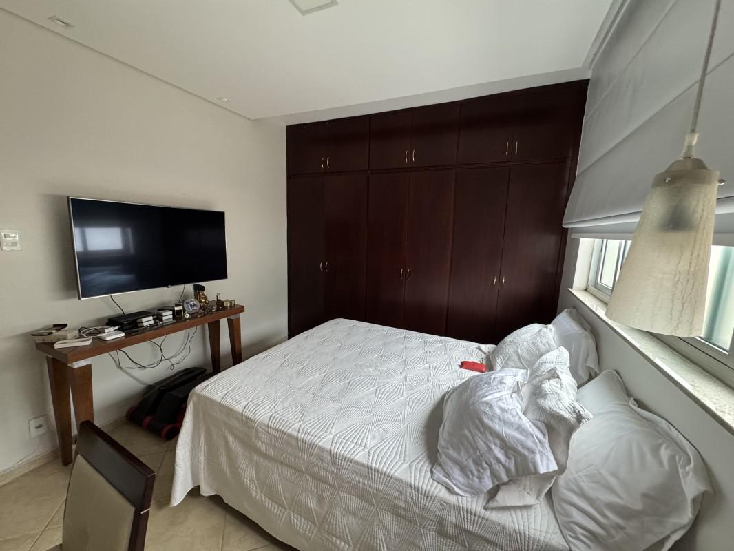 Apartamento, Sagrada Família, 2 Quartos, 1 Vaga, 1 Suíte