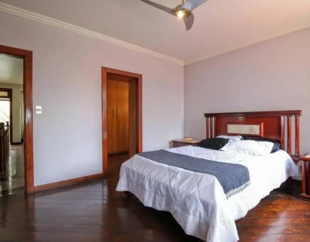 Casa, Castelo, 4 Quartos, 5 Vagas, 4 Suítes