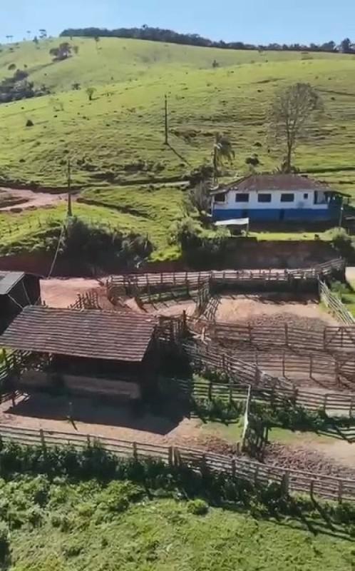 Fazenda, Zona Rural, 4 Quartos, 0 Vaga