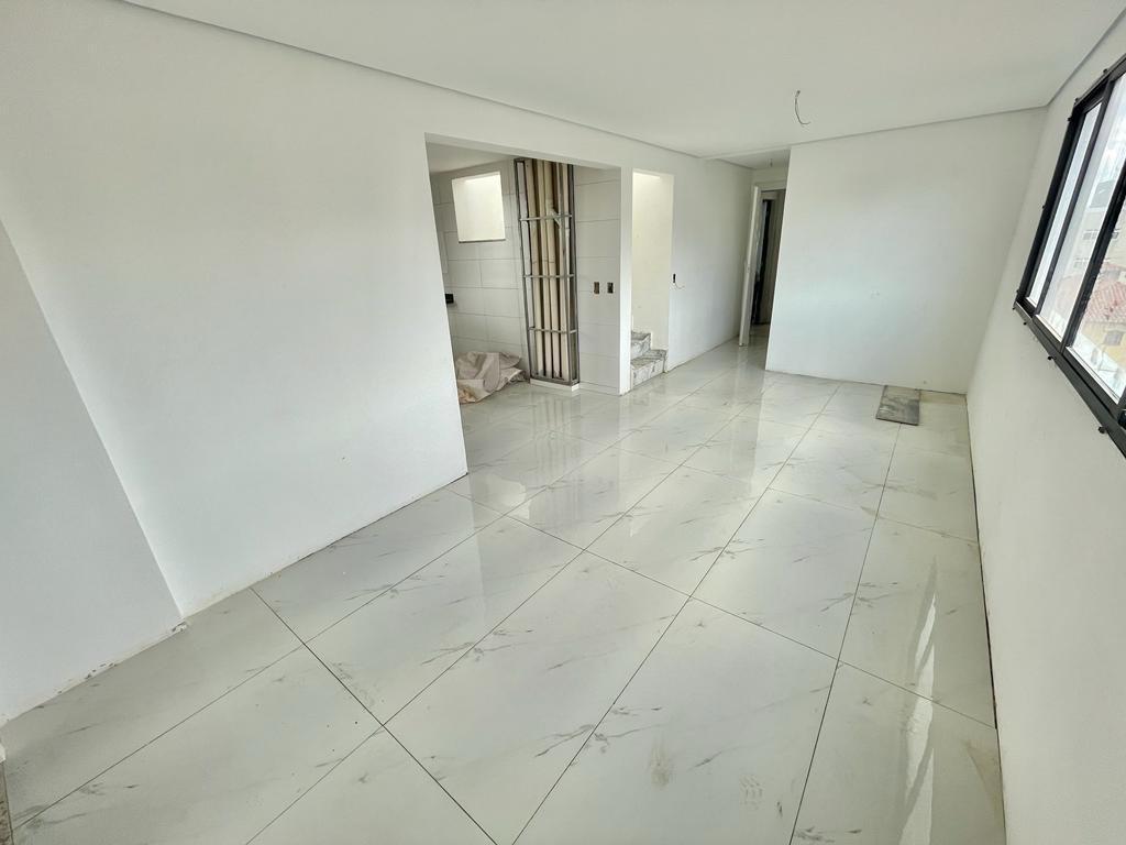 Cobertura, Santa Rosa, 3 Quartos, 2 Vagas, 1 Suíte