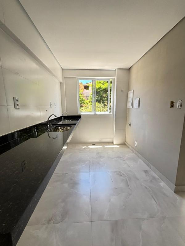 Apartamento, Sagrada Família, 3 Quartos, 2 Vagas, 1 Suíte