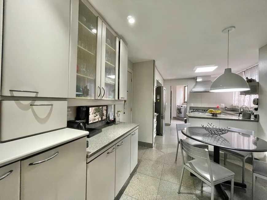 Apartamento, Sion, 4 Quartos, 3 Vagas, 2 Suítes