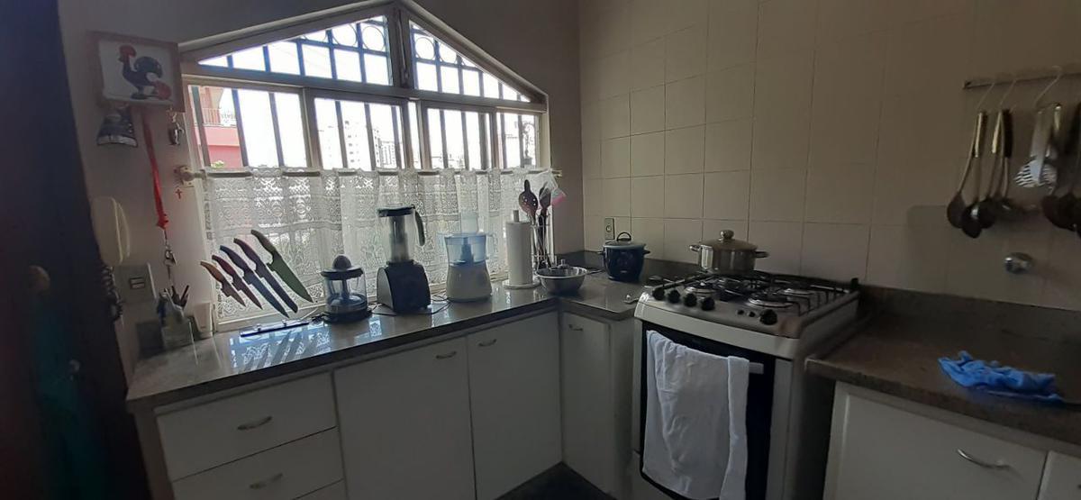 Casa Comercial, Sagrada Família, 3 Quartos, 1 Vaga, 1 Suíte