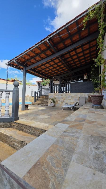 Casa, Jardim Leblon, 2 Quartos, 5 Vagas, 1 Suíte