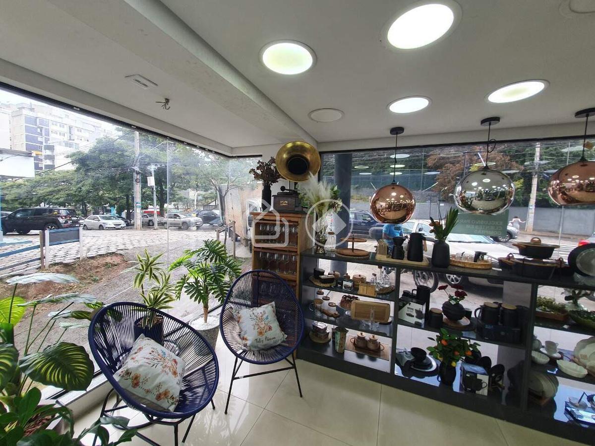 Loja, Buritis, 15 Vagas