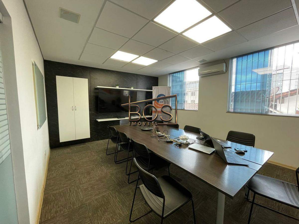 Casa, Vila Paris, 6 Quartos, 4 Vagas