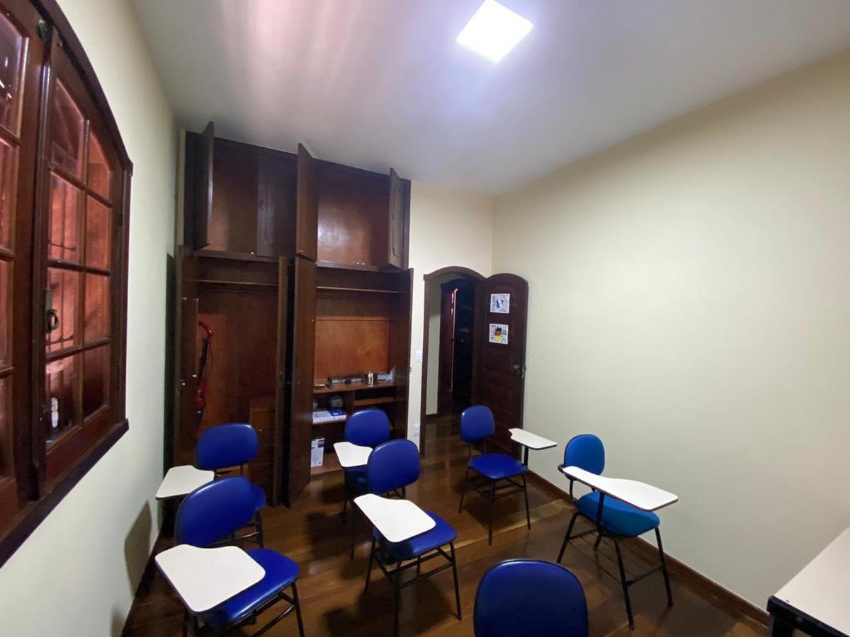 Casa, Colégio Batista, 4 Quartos, 3 Vagas, 1 Suíte