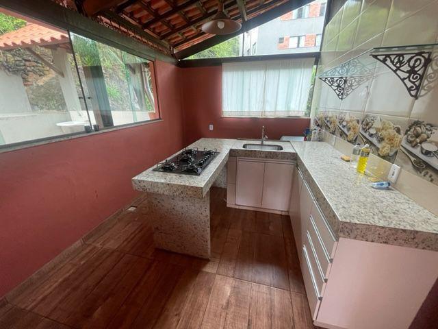 Casa, Centro, 3 Quartos, 2 Vagas, 1 Suíte
