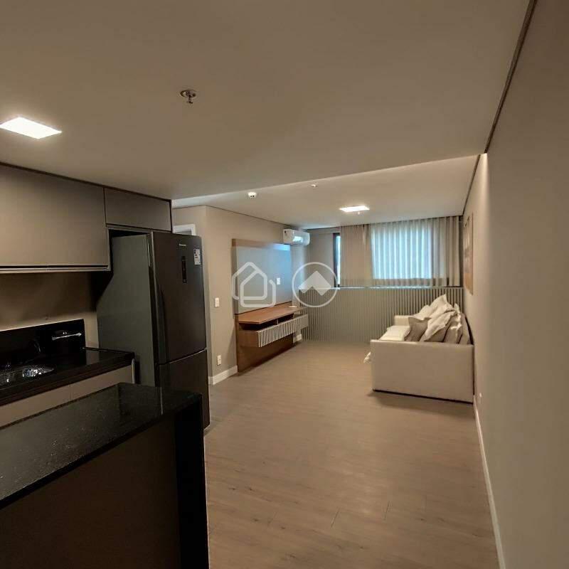 Apartamento, Estoril, 2 Quartos, 1 Vaga, 2 Suítes