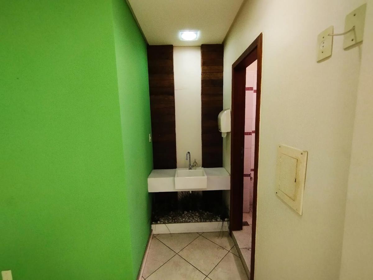 Sala, Centro, 1 Quarto, 0 Vaga