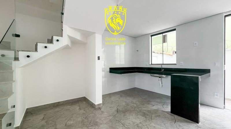 Casa, Candelária, 3 Quartos, 0 Vaga, 1 Suíte