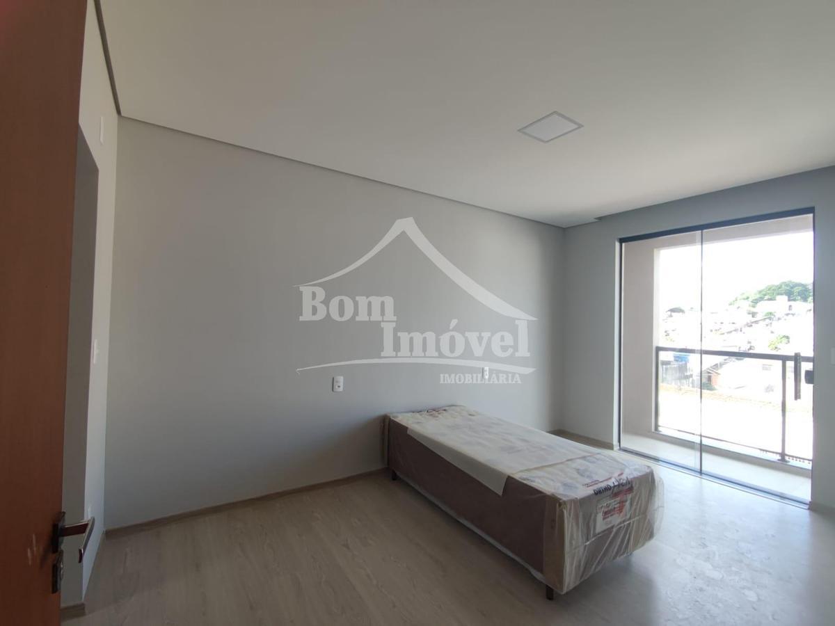 Apartamento, Centro, 2 Quartos, 0 Vaga, 1 Suíte