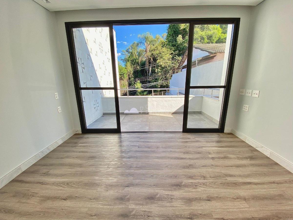 Casa, Planalto, 4 Quartos, 2 Vagas, 3 Suítes