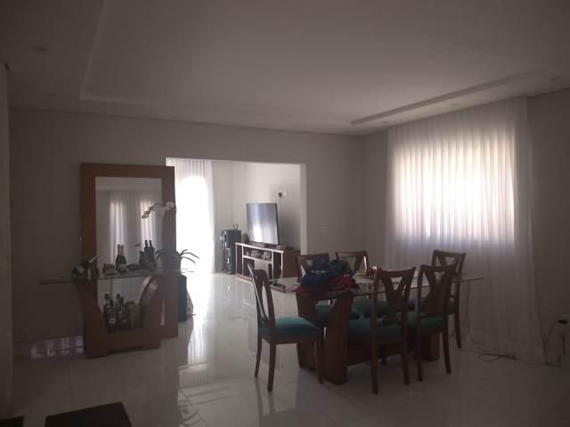 Casa, Cabral, 3 Quartos, 5 Vagas, 3 Suítes