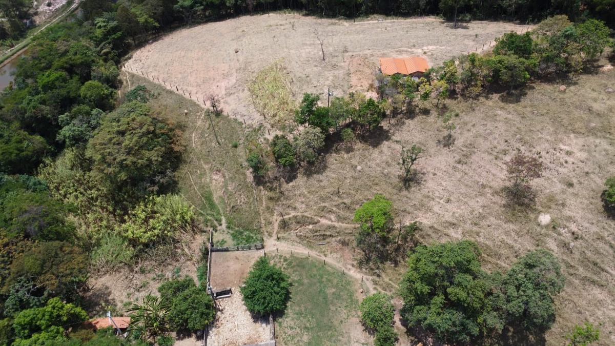 Fazenda, Centro, 3 Quartos, 10 Vagas, 2 Suítes