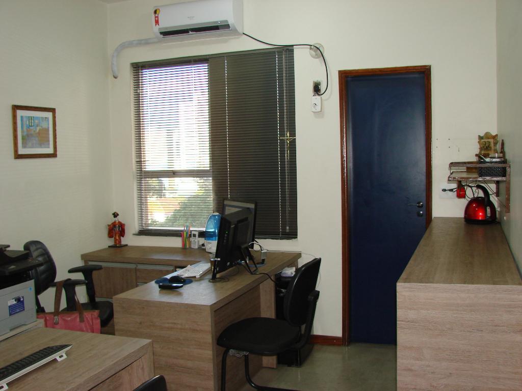 Sala, Barro Preto