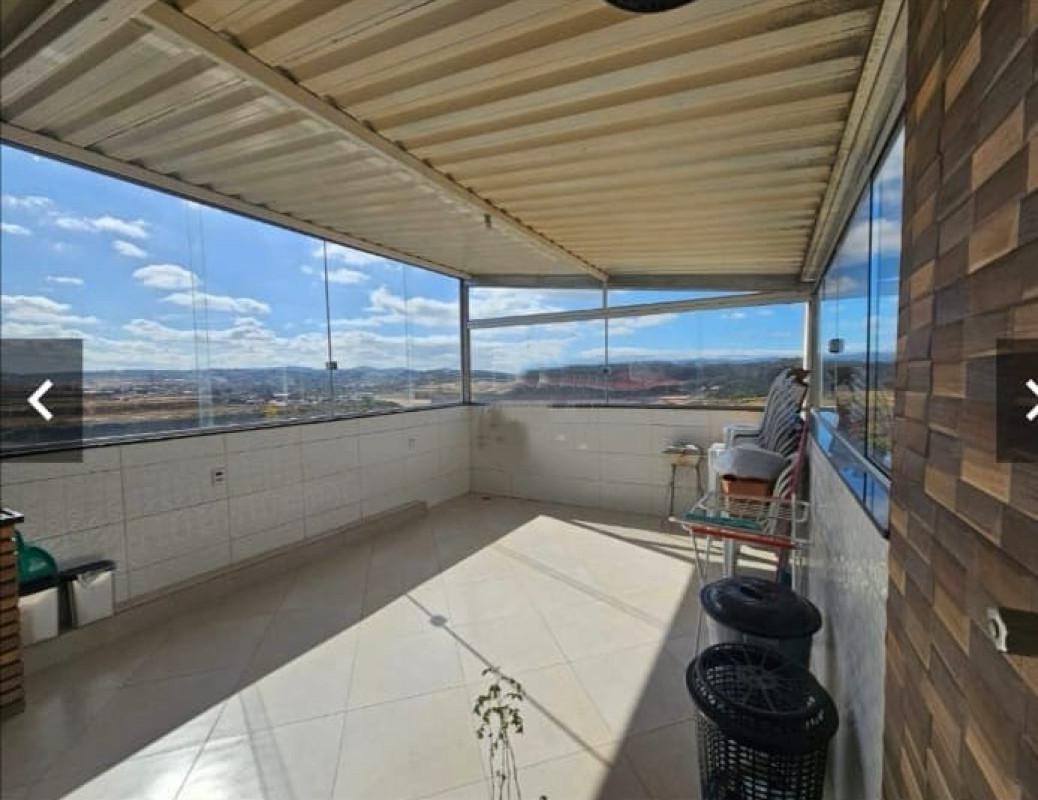 Casa, Monte Verde, 2 Quartos, 2 Vagas, 1 Suíte