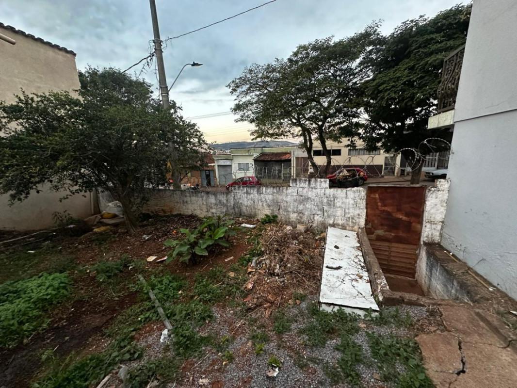 Casa, Centro, 0 Quarto, 0 Vaga