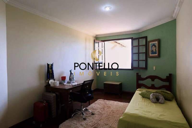 Casa, Mangabeiras, 4 Quartos, 4 Vagas, 1 Suíte