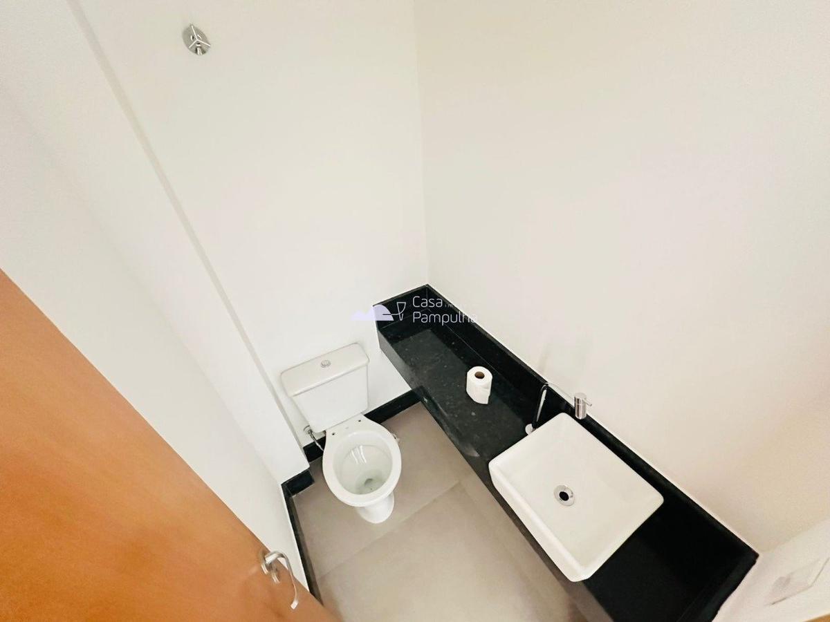 Casa, Santa Mônica, 2 Quartos, 0 Vaga, 2 Suítes