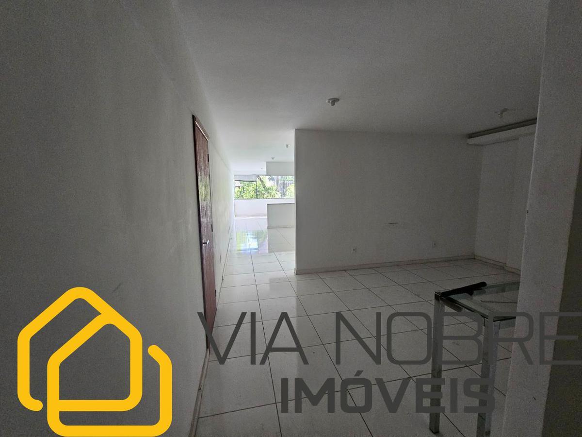 Sala, Barro Preto