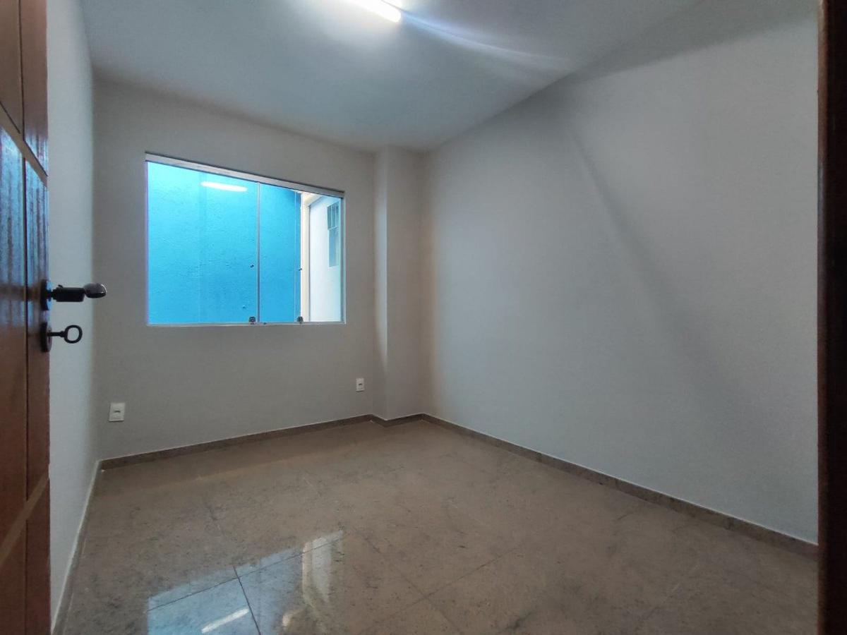 Casa, Nova Floresta, 3 Quartos, 2 Vagas, 1 Suíte