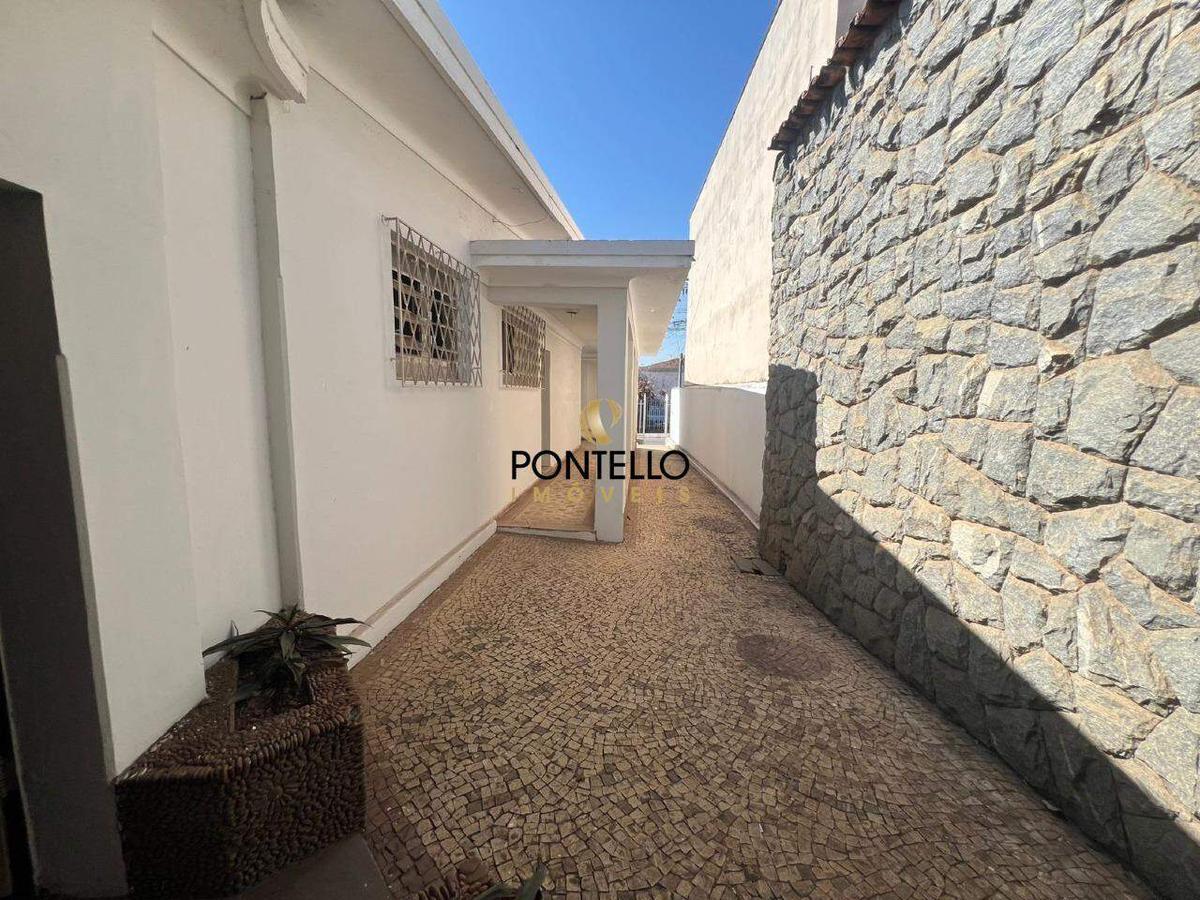 Casa, Centro, 4 Quartos, 2 Vagas, 1 Suíte