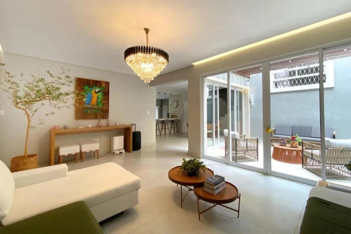 Casa, Colégio Batista, 4 Quartos, 3 Vagas, 2 Suítes