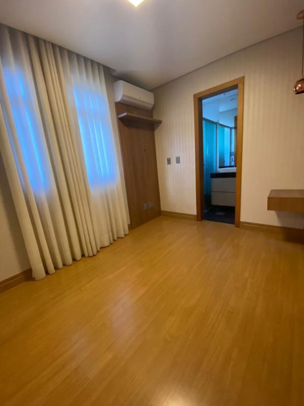 Apartamento, Sagrada Família, 3 Quartos, 2 Vagas, 1 Suíte