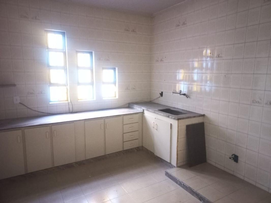 Casa, Planalto, 4 Quartos, 3 Vagas, 1 Suíte