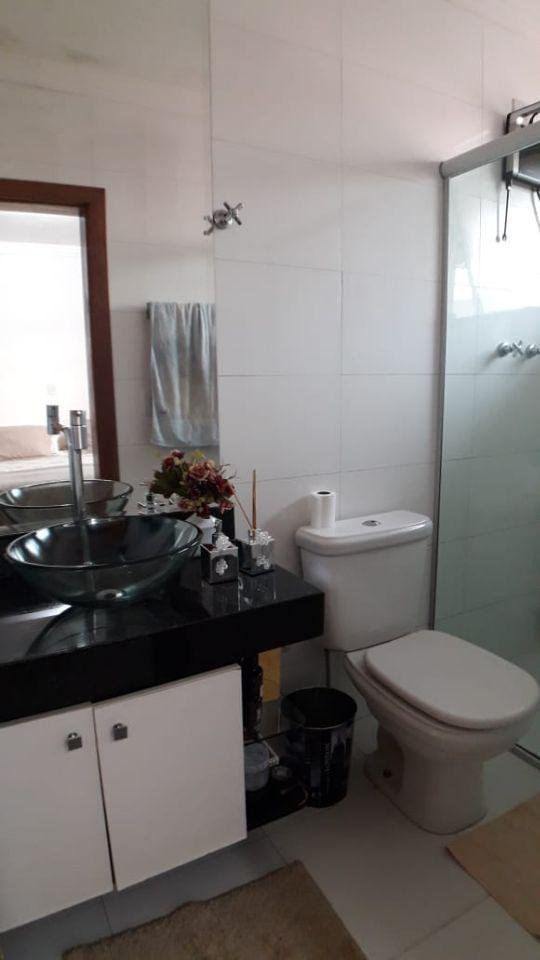 Casa, Europa, 3 Quartos, 4 Vagas, 1 Suíte