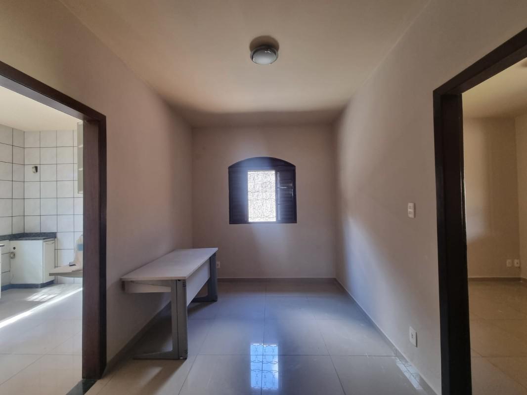 Casa, Amazonas, 2 Quartos, 5 Vagas, 1 Suíte