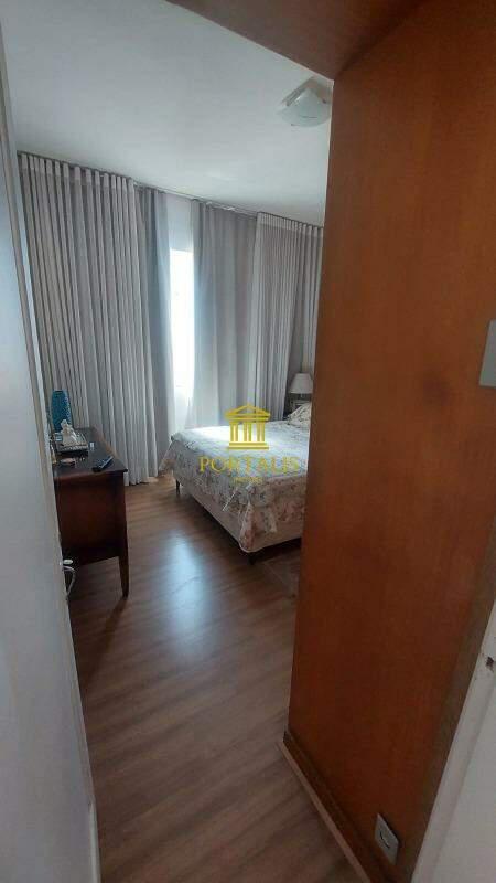 Casa, Floresta, 6 Quartos, 1 Vaga