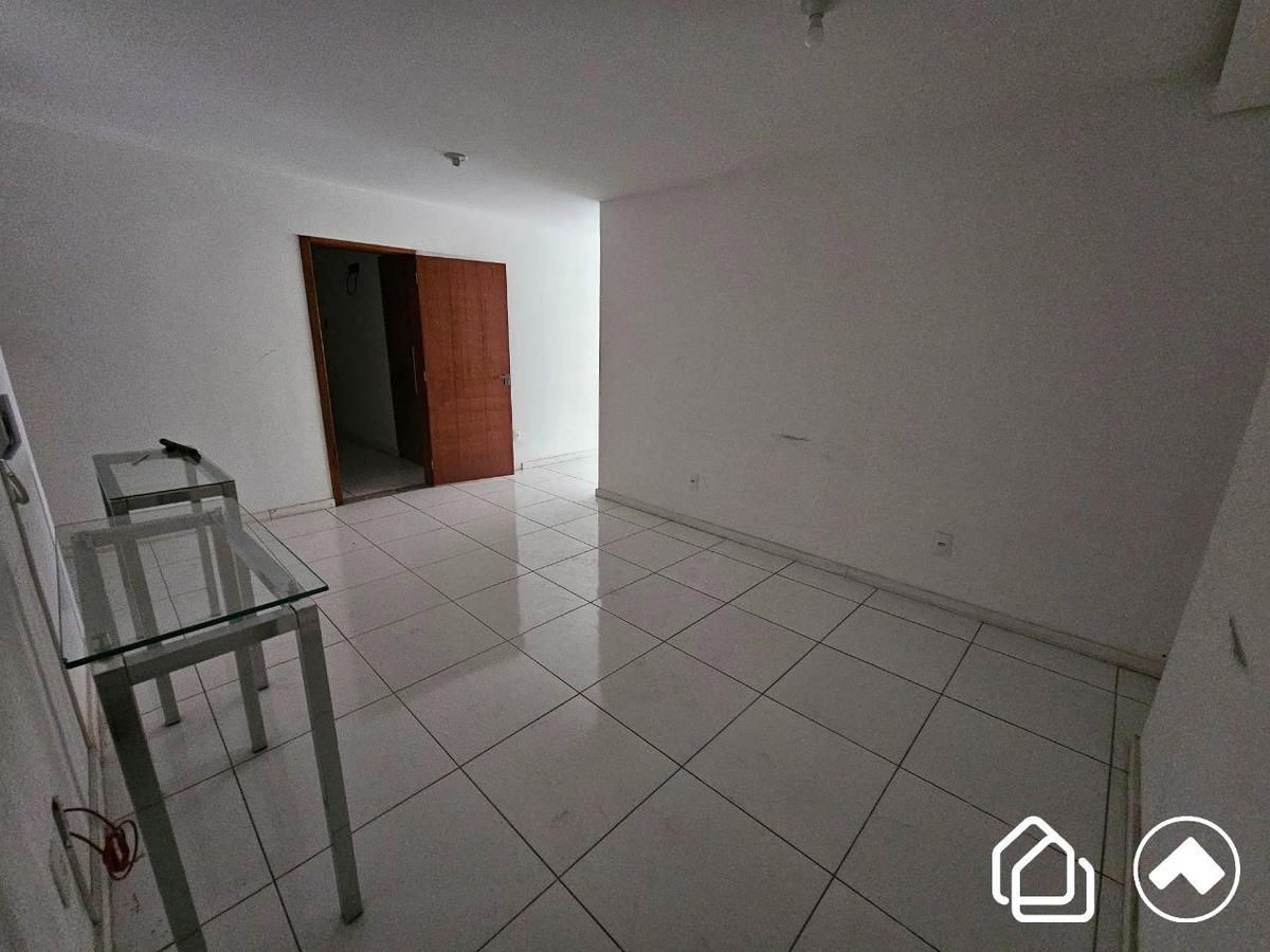 Sala, Barro Preto