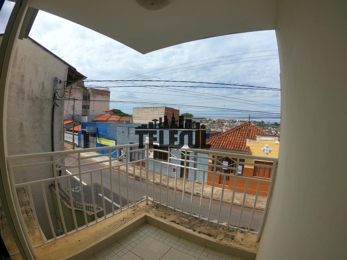 Casa, Centro, 3 Quartos, 2 Vagas, 1 Suíte