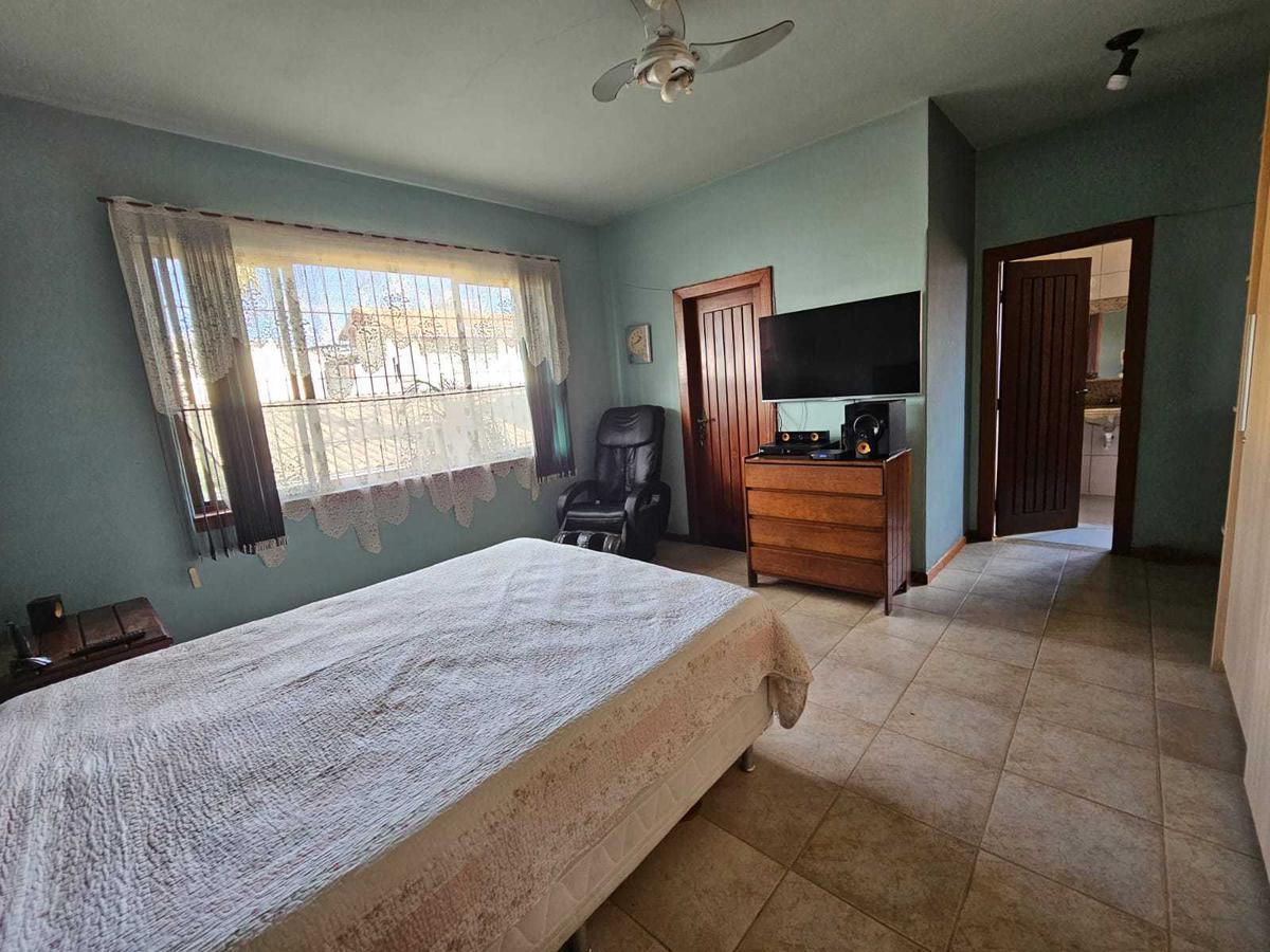 Casa, Nova Suíssa, 4 Quartos, 4 Vagas, 1 Suíte